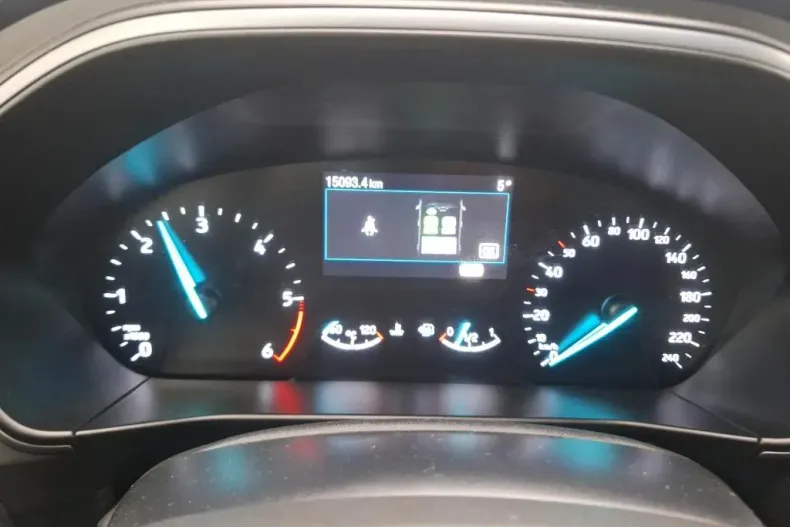 Ford Focus din 2022 cu 15.092 km - oferta FOR154020 - foto 4