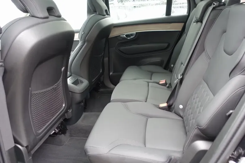 Volvo XC90 din 2025 cu 22.800 km - oferta VOL154025 - foto 19