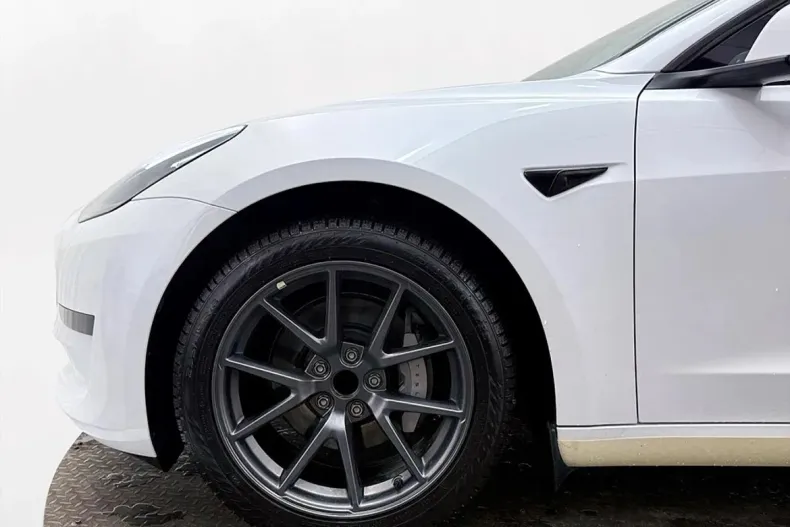 Tesla Model 3 din 2023 cu 34.265 km - oferta TES154027 - foto 10