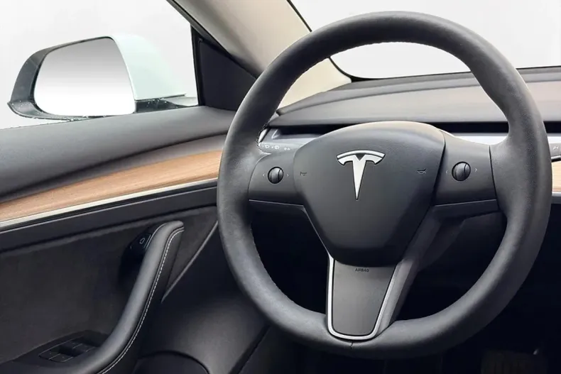 Tesla Model 3 din 2023 cu 34.265 km - oferta TES154027 - foto 14