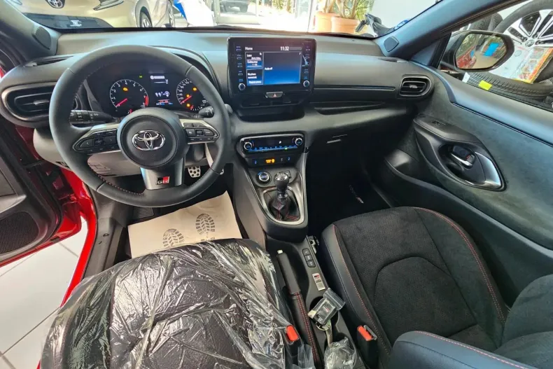 Toyota Yaris din 2024 cu 20 km - oferta TOY154031 - foto 9