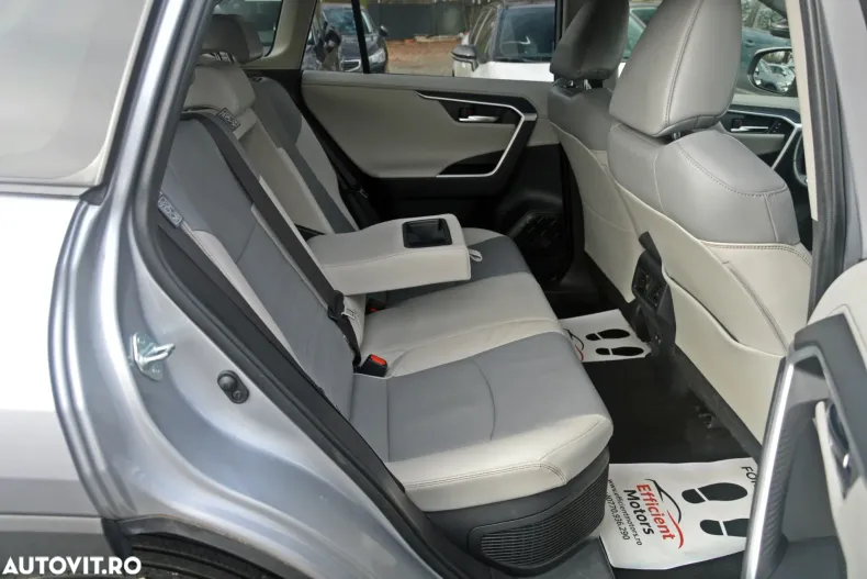 Toyota RAV4 din 2019 cu 170.451 km - oferta TOY154032 - foto 6