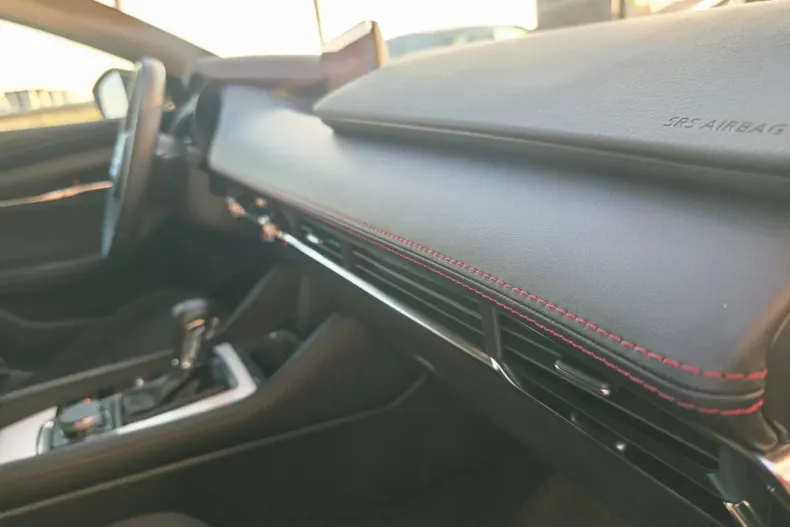 Mazda 3 din 2025 cu 3.500 km - oferta MAZ154041 - foto 12