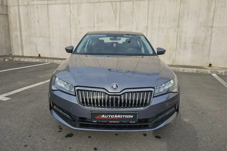 Skoda Superb din 2023 cu 77.261 km - oferta SKO154044 - foto 2