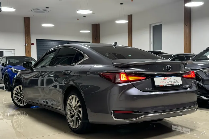 Lexus Seria ES din 2019 cu 129.500 km - oferta LEX154045 - foto 4