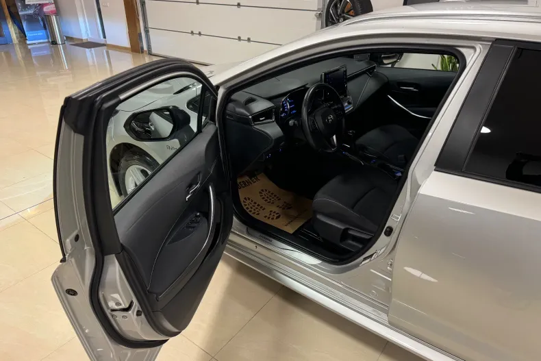 Toyota Corolla din 2021 cu 142.000 km - oferta TOY154046 - foto 7