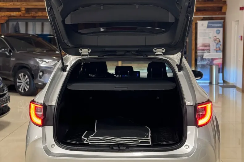 Toyota Corolla din 2021 cu 142.000 km - oferta TOY154046 - foto 36