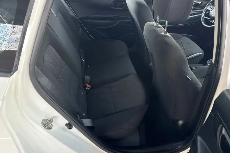 Hyundai BAYON din 2022 cu 88.440 km - oferta HYU154048 - foto 29