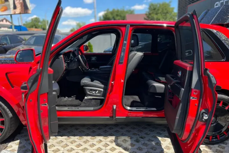 Rolls-Royce Cullinan din 2022 cu 27.000 km - oferta ROL154053 - foto 25