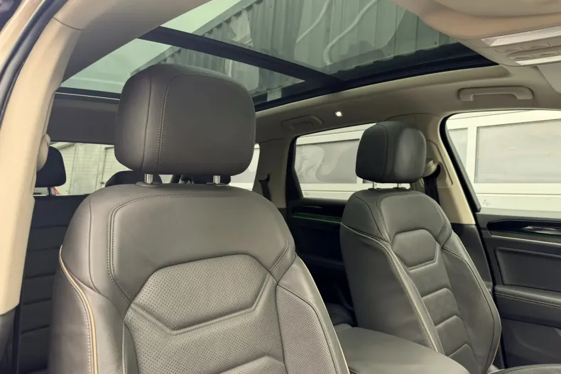 Volkswagen Touareg din 2019 cu 119.000 km - oferta VOL154076 - foto 11