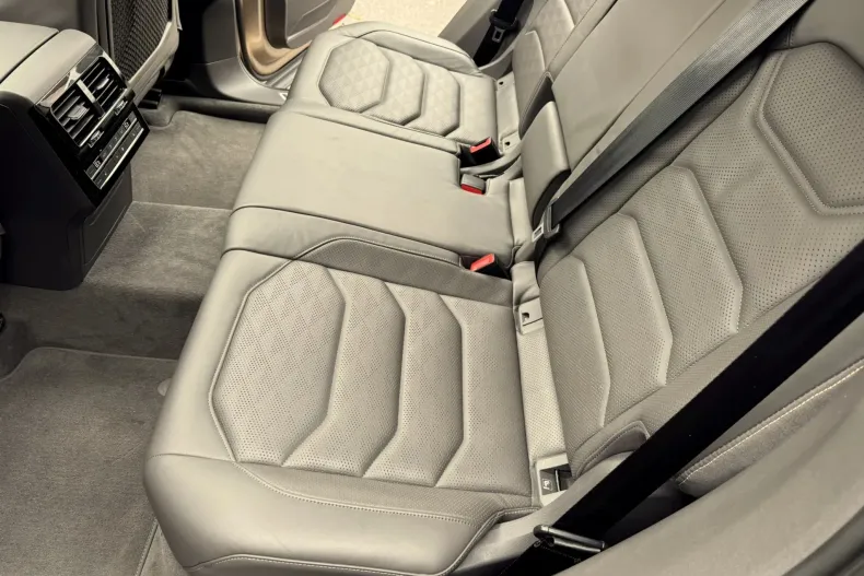 Volkswagen Touareg din 2019 cu 119.000 km - oferta VOL154076 - foto 14