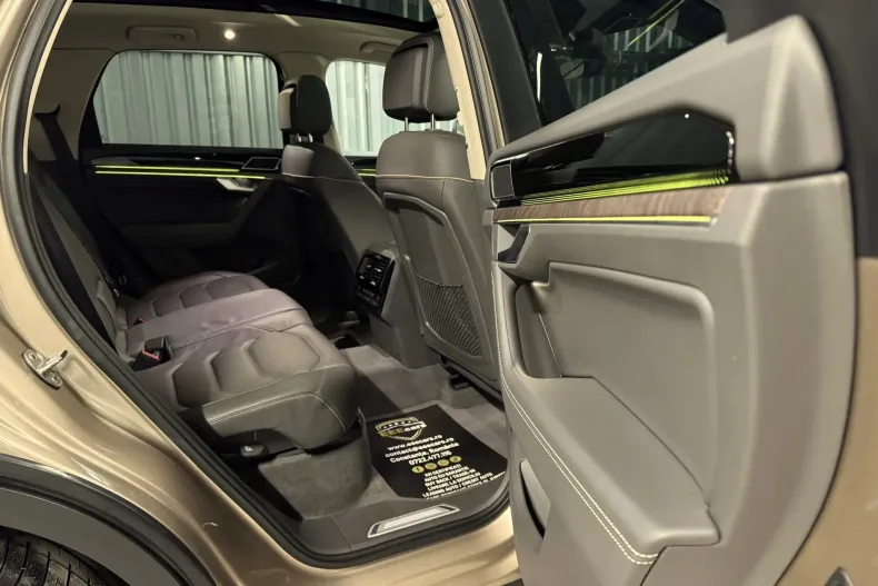 Volkswagen Touareg din 2019 cu 119.000 km - oferta VOL154076 - foto 19