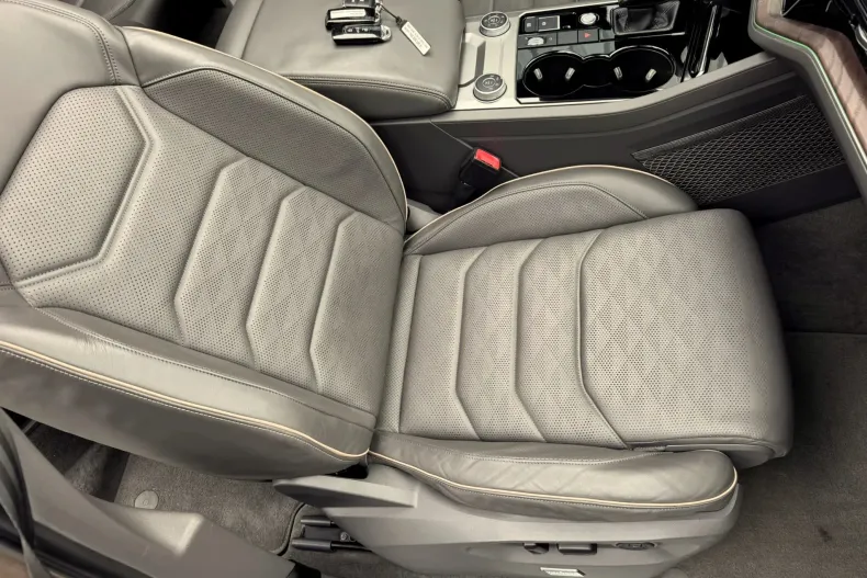 Volkswagen Touareg din 2019 cu 119.000 km - oferta VOL154076 - foto 21