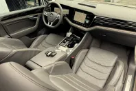 Volkswagen Touareg din 2019 cu 119.000 km - oferta VOL154076 - foto 24