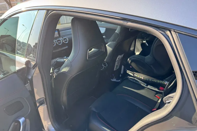 Mercedes-Benz CLA din 2021 cu 144.000 km - oferta MER154090 - foto 11