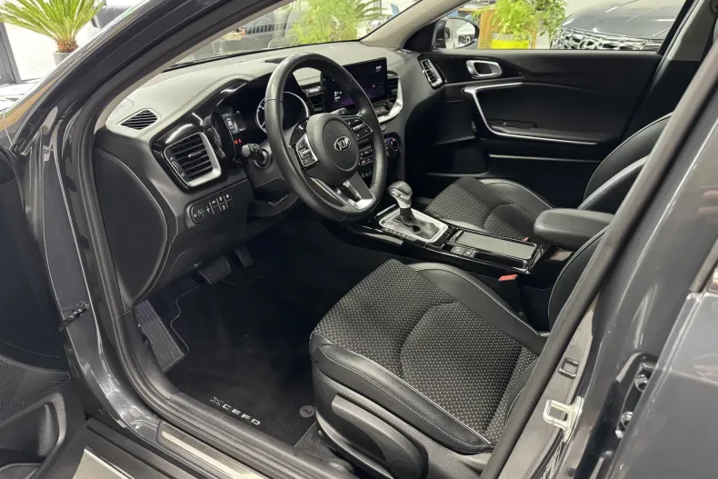 Kia XCeed din 2020 cu 38.300 km - oferta KIA154092 - foto 5