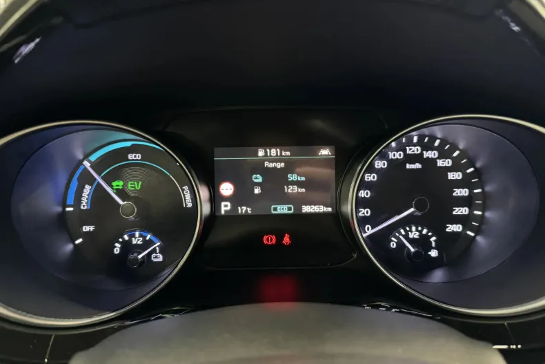 Kia XCeed din 2020 cu 38.300 km - oferta KIA154092 - foto 13