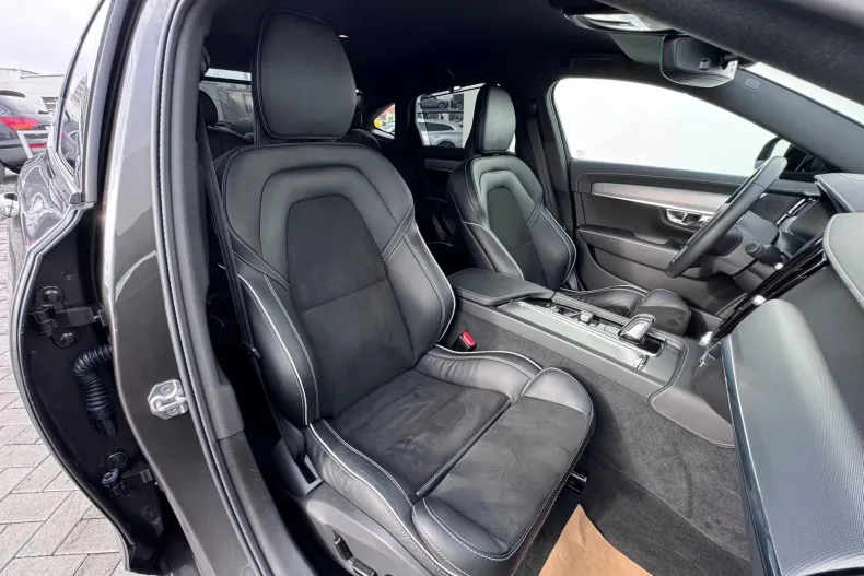 Volvo S90 din 2021 cu 58.644 km - oferta VOL154094 - foto 21