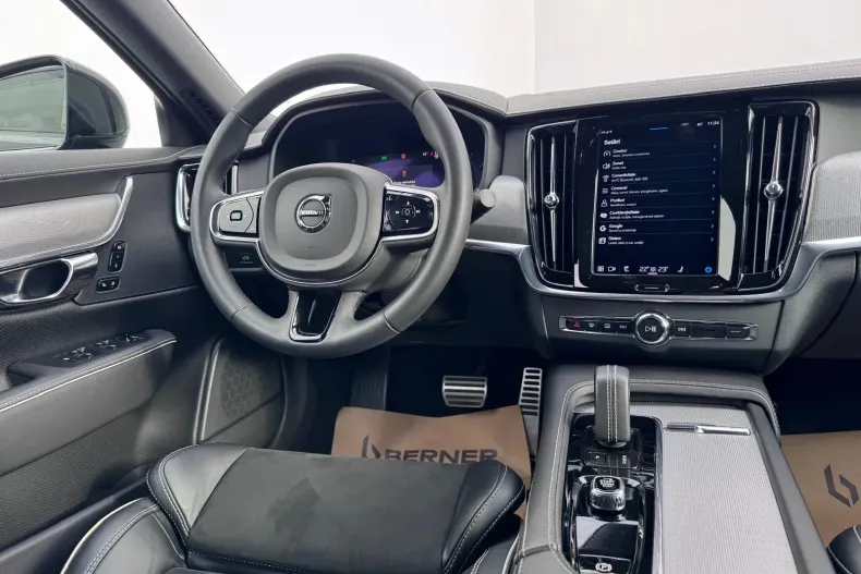 Volvo S90 din 2021 cu 58.644 km - oferta VOL154094 - foto 30