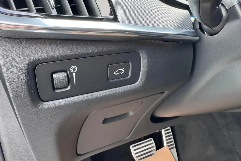 Volvo S90 din 2021 cu 58.644 km - oferta VOL154094 - foto 35