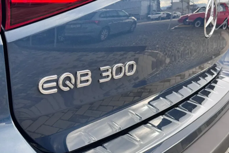 Mercedes-Benz EQB din 2022 cu 33.706 km - oferta MER154095 - foto 7