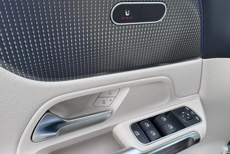 Mercedes-Benz EQB din 2022 cu 33.706 km - oferta MER154095 - foto 32