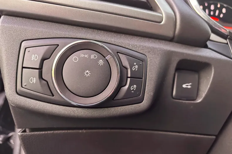 Ford Mondeo din 2019 cu 135.959 km - oferta FOR154103 - foto 16