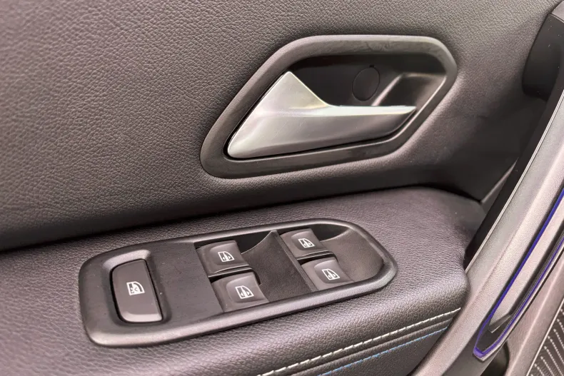 Dacia Duster din 2020 cu 90.867 km - oferta DAC154104 - foto 15