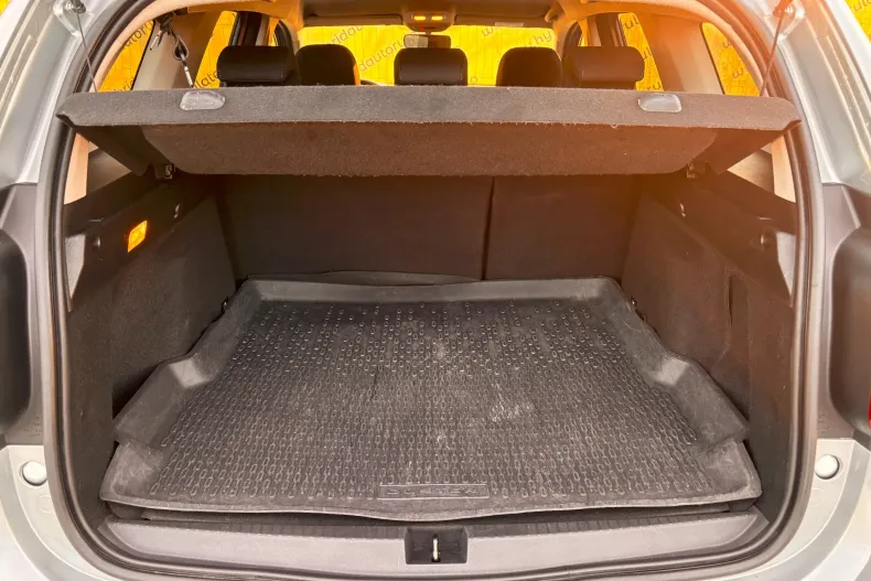 Dacia Duster din 2020 cu 90.867 km - oferta DAC154104 - foto 29