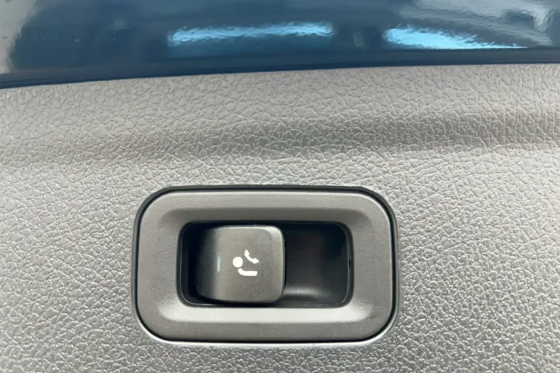 Mercedes-Benz GLE 300 din 2024 cu 25.500 km - oferta MER154110 - foto 16