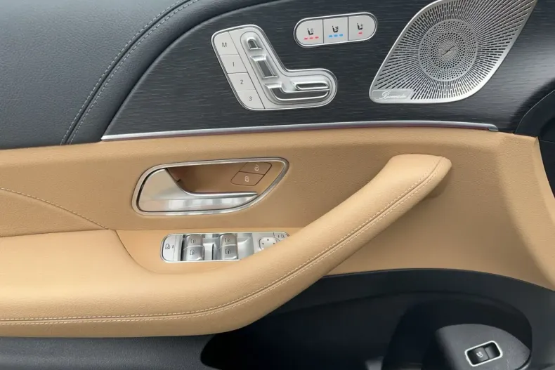 Mercedes-Benz GLE 300 din 2024 cu 25.500 km - oferta MER154110 - foto 20