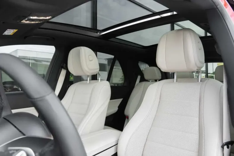 Mercedes-Benz GLE 400 din 2024 cu 29.991 km - oferta MER154113 - foto 10