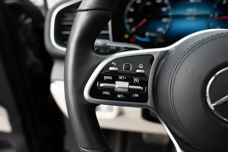 Mercedes-Benz GLE 300 din 2024 cu 14.268 km - oferta MER154115 - foto 18