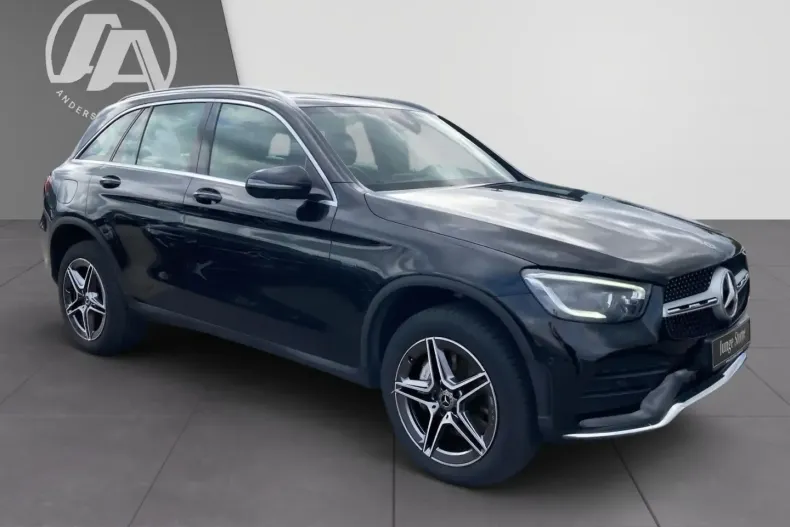 Mercedes-Benz GLC 300 din 2021 cu 76.500 km - oferta MER154116 - foto 4