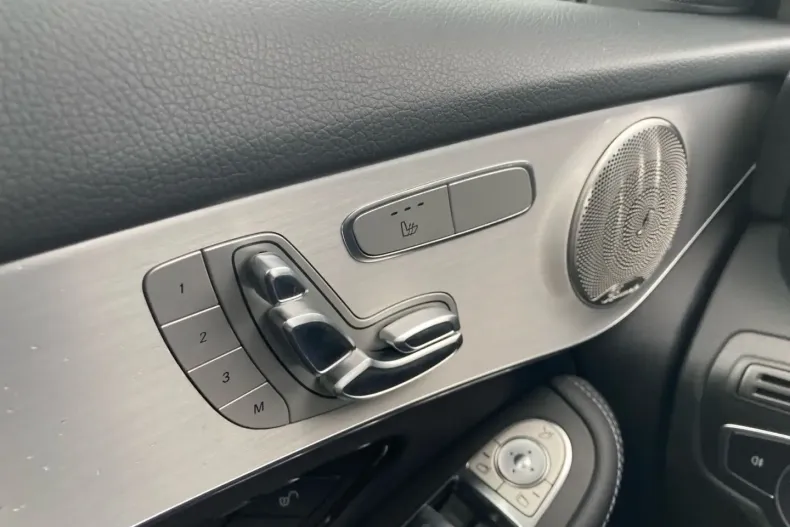 Mercedes-Benz GLC 300 din 2021 cu 76.500 km - oferta MER154116 - foto 14