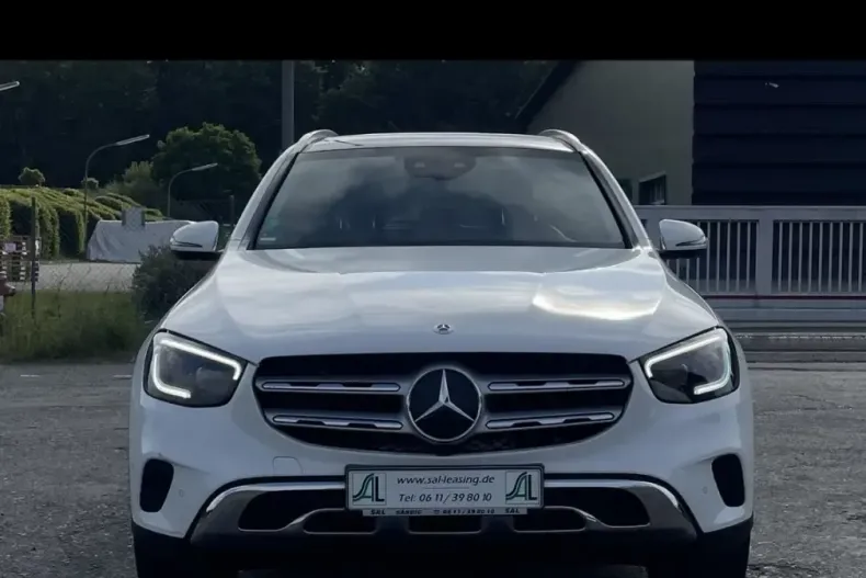 Mercedes-Benz GLC 300 din 2020 cu 99.000 km - oferta MER154117 - foto 2