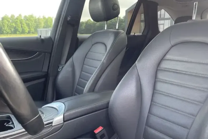 Mercedes-Benz GLC 300 din 2020 cu 99.000 km - oferta MER154117 - foto 10