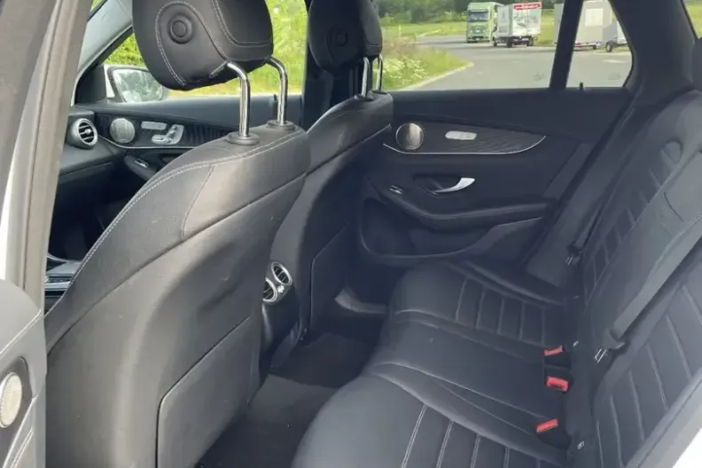 Mercedes-Benz GLC 300 din 2020 cu 99.000 km - oferta MER154117 - foto 11