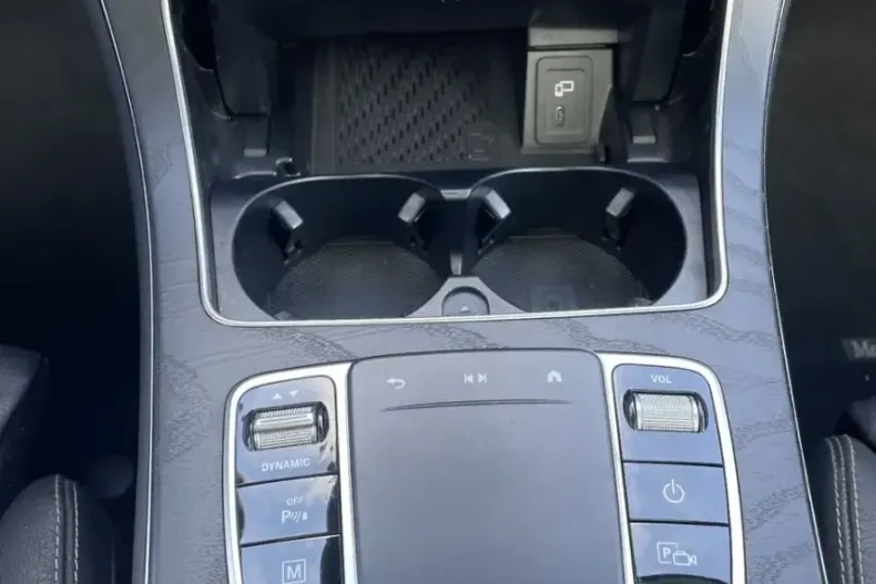 Mercedes-Benz GLC 300 din 2020 cu 99.000 km - oferta MER154117 - foto 16