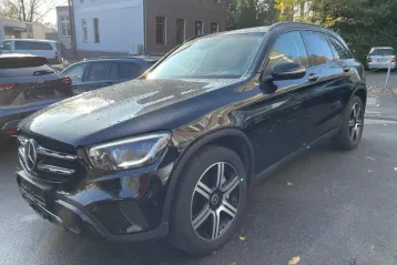 Mercedes-Benz GLC 300 din 2021 - oferta MER154118