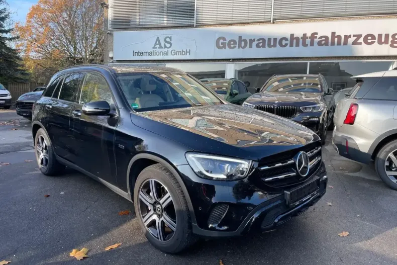 Mercedes-Benz GLC 300 din 2021 cu 91.300 km - oferta MER154118 - foto 4