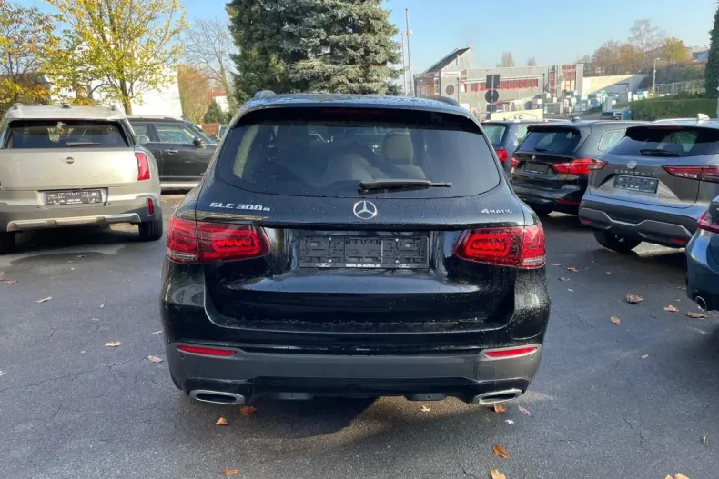 Mercedes-Benz GLC 300 din 2021 cu 91.300 km - oferta MER154118 - foto 7