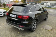 Mercedes-Benz GLC 300 din 2021 cu 113.200 km - oferta MER154119 - foto 3