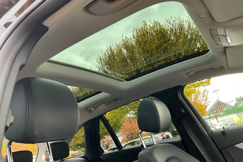 Mercedes-Benz GLC 300 din 2021 cu 113.200 km - oferta MER154119 - foto 8