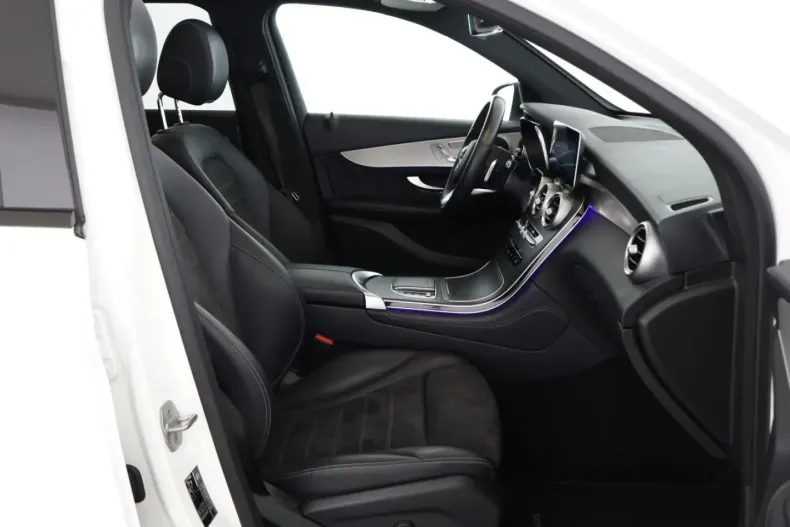 Mercedes-Benz GLC 300 din 2020 cu 88.400 km - oferta MER154120 - foto 9