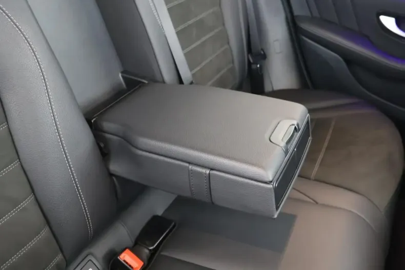 Mercedes-Benz GLC 300 din 2020 cu 88.400 km - oferta MER154120 - foto 18