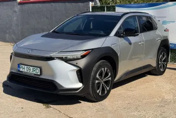 Toyota bZ4X din 2022 - oferta TOY154121