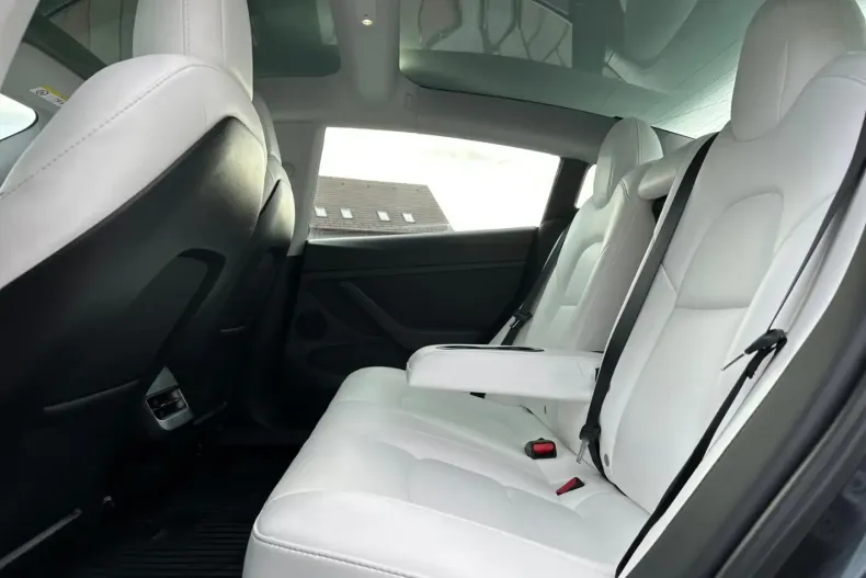 Tesla Model 3 din 2021 cu 59.495 km - oferta TES154123 - foto 15