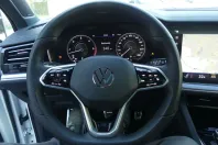 Volkswagen Touareg din 2023 cu 49.899 km - oferta VOL154124 - foto 21