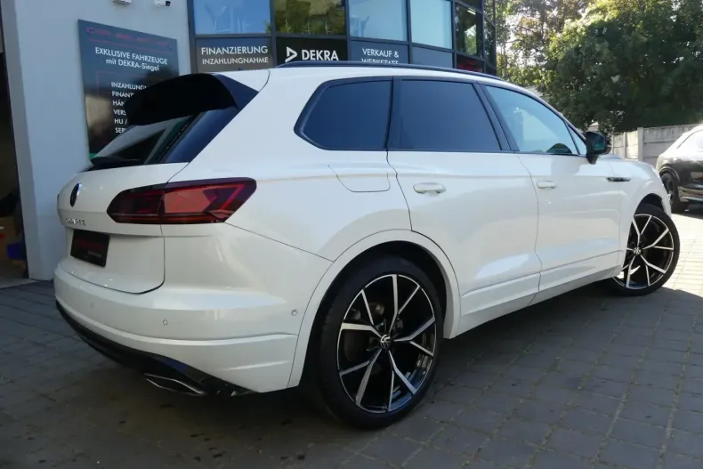Volkswagen Touareg din 2023 cu 49.899 km - oferta VOL154124 - foto 26
